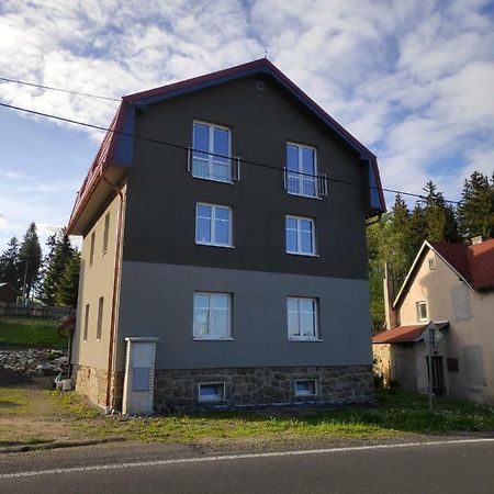 Apartman Raketa Pernink Exterior photo